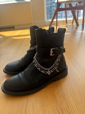 Zadig & Voltaire Black Leather Ankle Boots with Silver Chain Detail